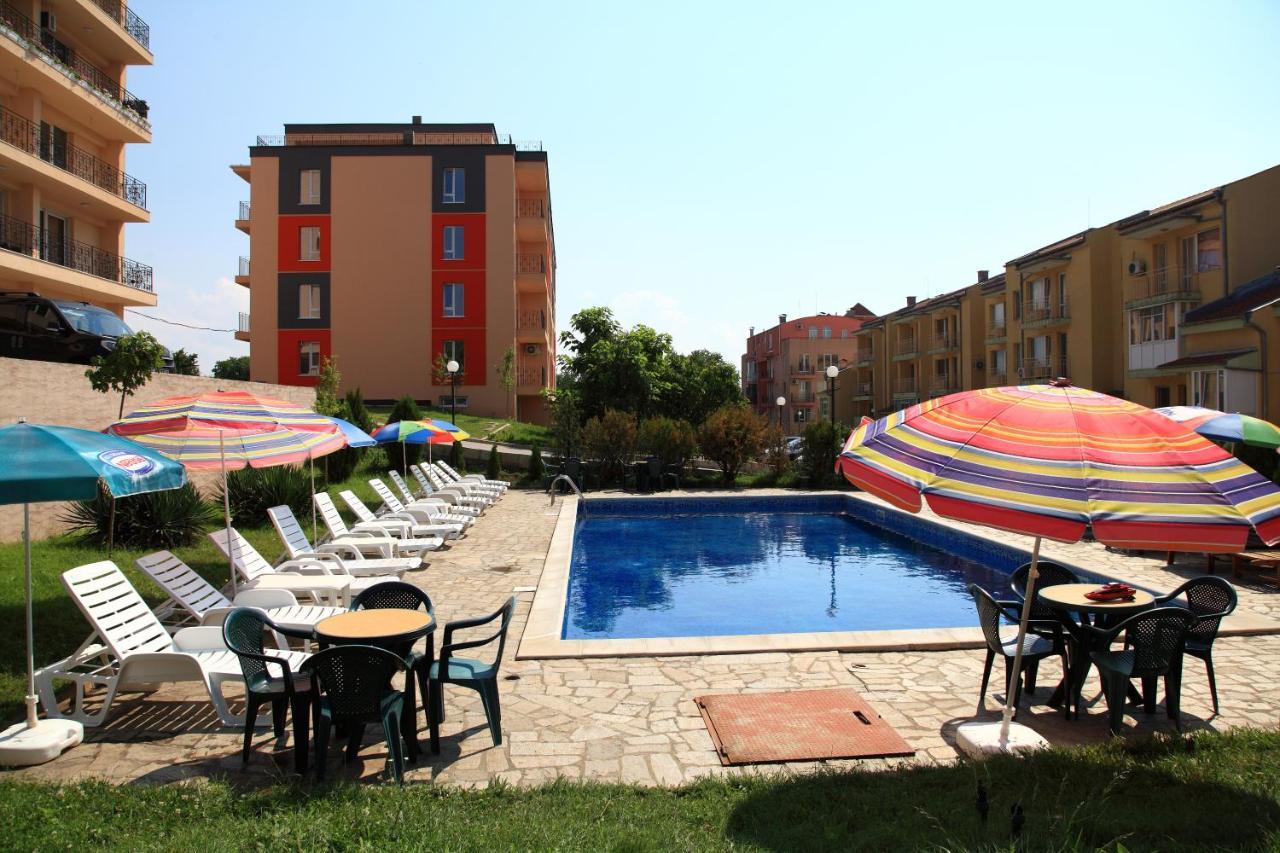 South Coast Apartments Shumen Exterior photo