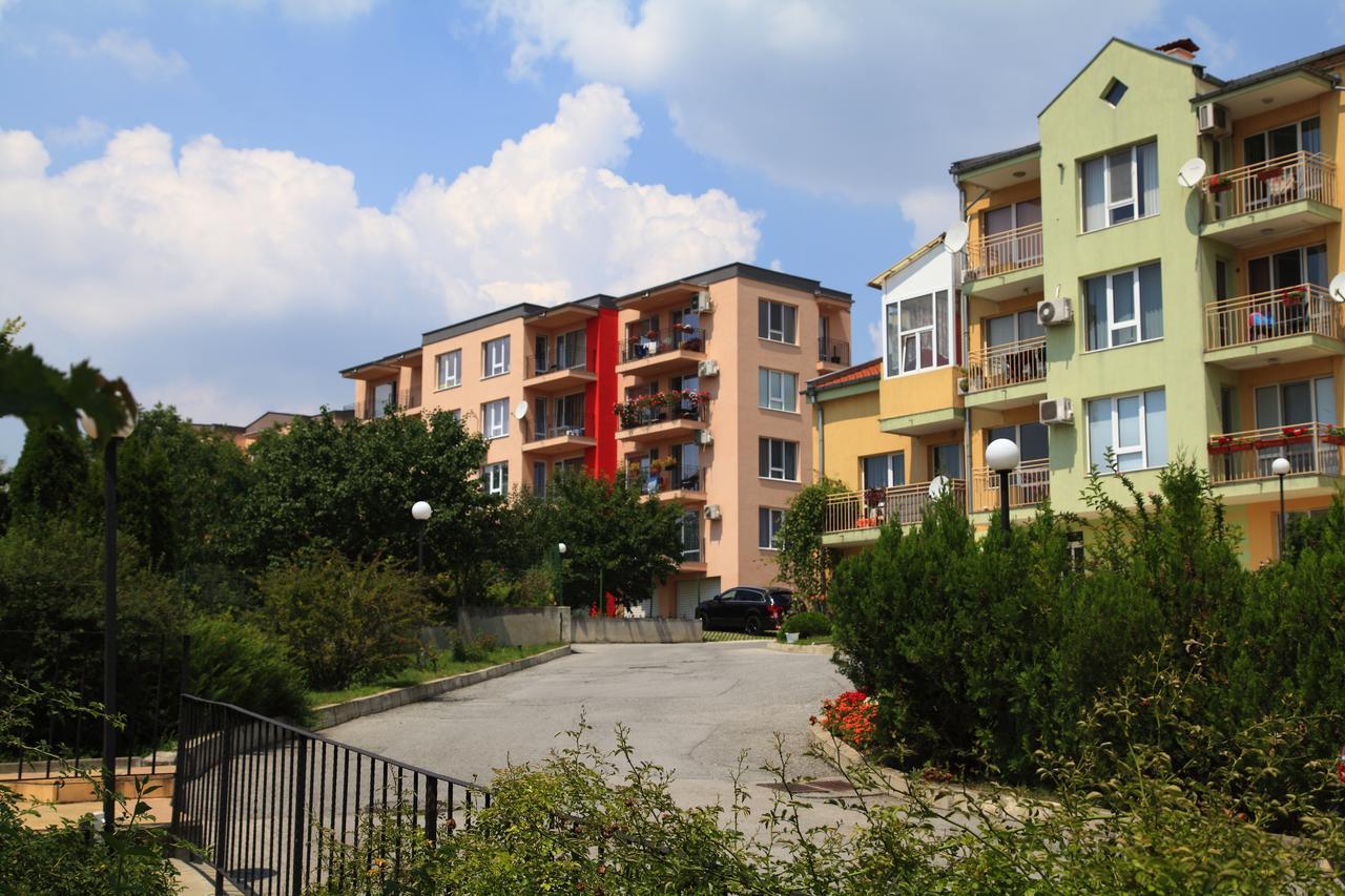 South Coast Apartments Shumen Exterior photo