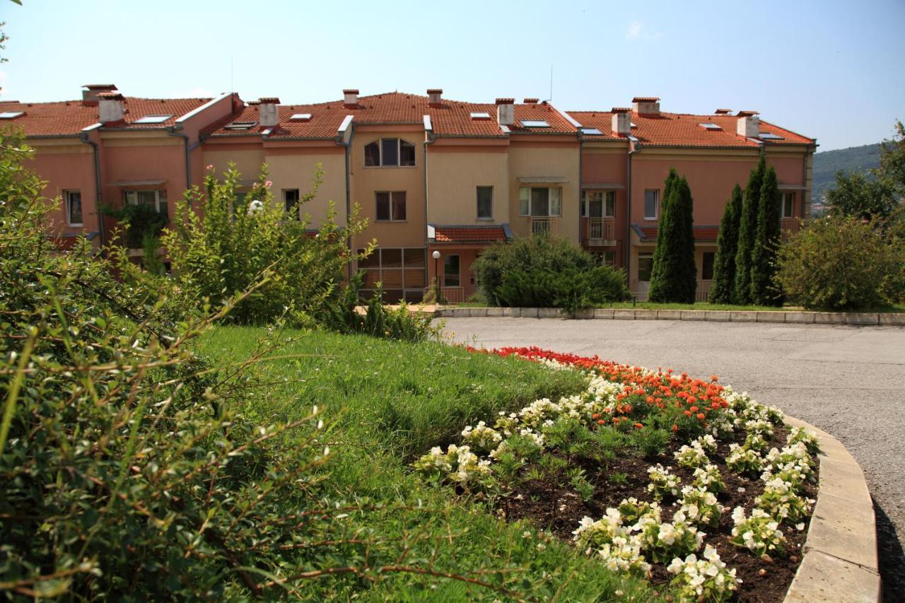 South Coast Apartments Shumen Exterior photo